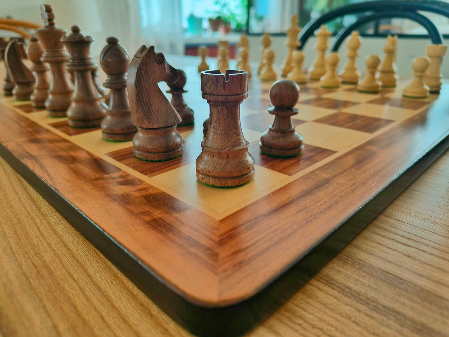 Chess Board ROUNDED & Chess Pieces GERMAN STAUNTON